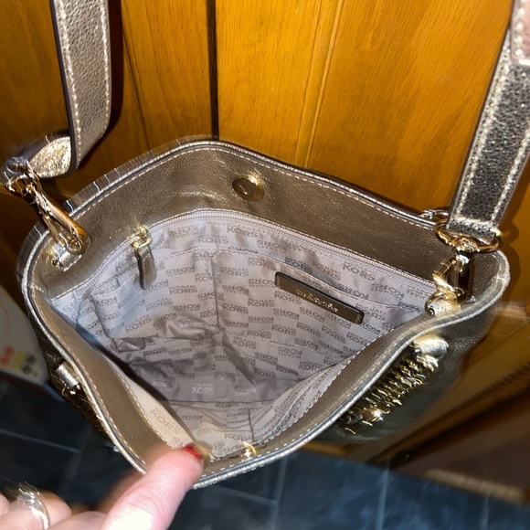 Michael Kors crossbody - Picture 3 of 6